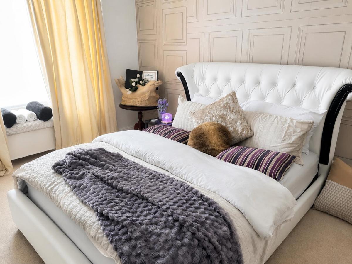 The Belford Suite Private Apartment - Couples Retreat For Two - B&B Sunderland