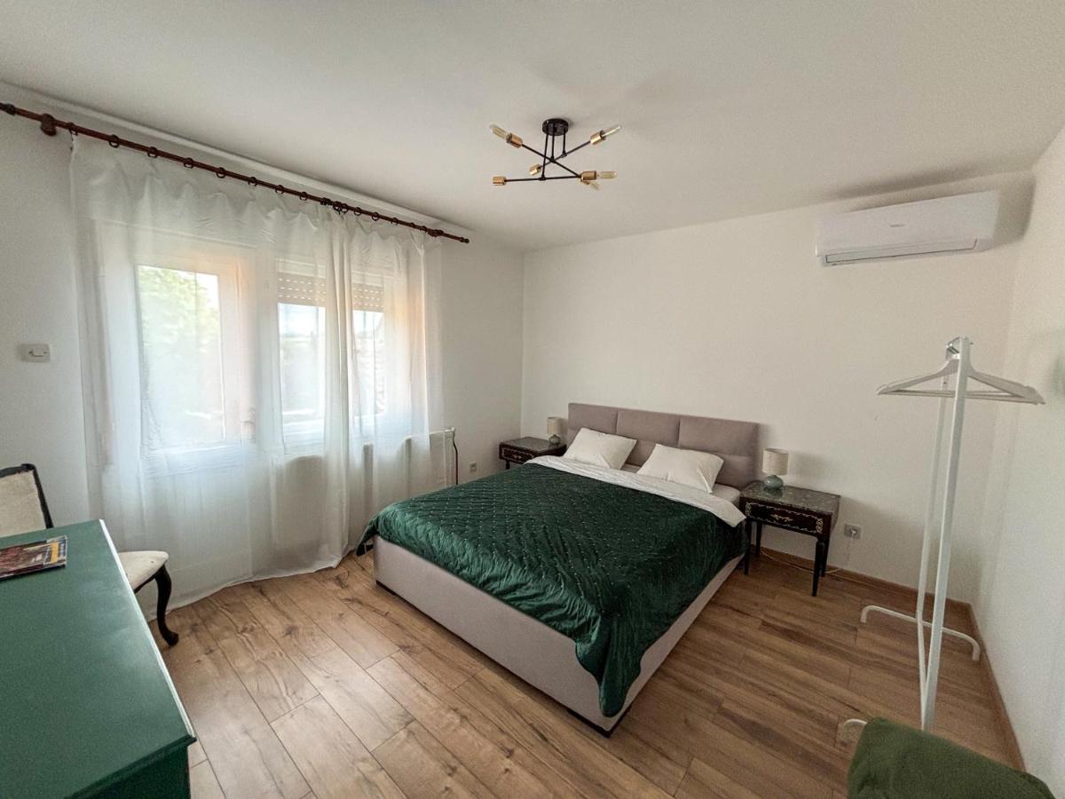 Dabfly Guesthouse & Outdoor Adventures - B&B Ražanj