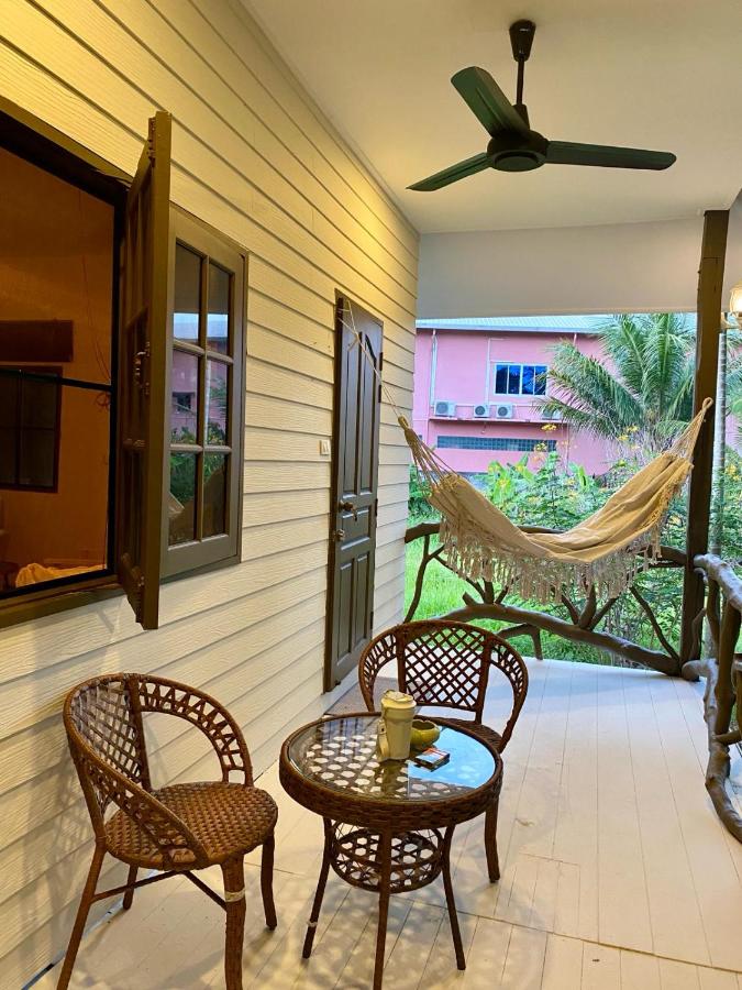 1BR & 2BD Tropical Thai Houses, Koh Phangan Central - B&B Koh Pha Ngan