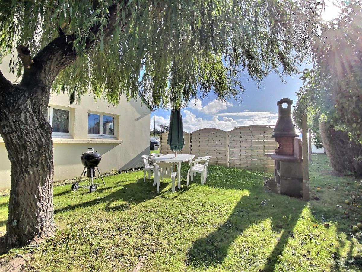 Maison d'Ys à 500 m de la plage - B&B Saint-Nic