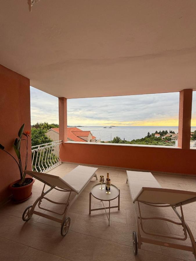 Deluxe Apartment Ana Plat - Ferienwohnung Mlini
