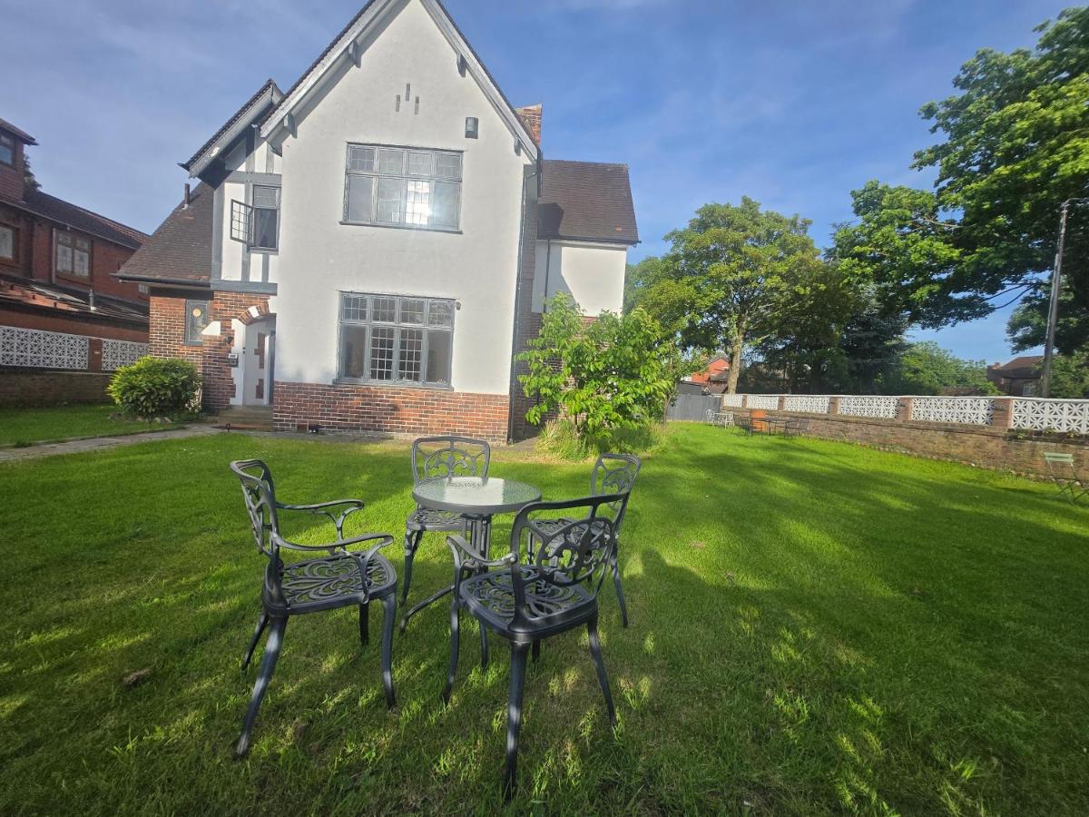 Charming Duplex Apartment Free Wifi Old Trafford Manchester - B&B Mánchester
