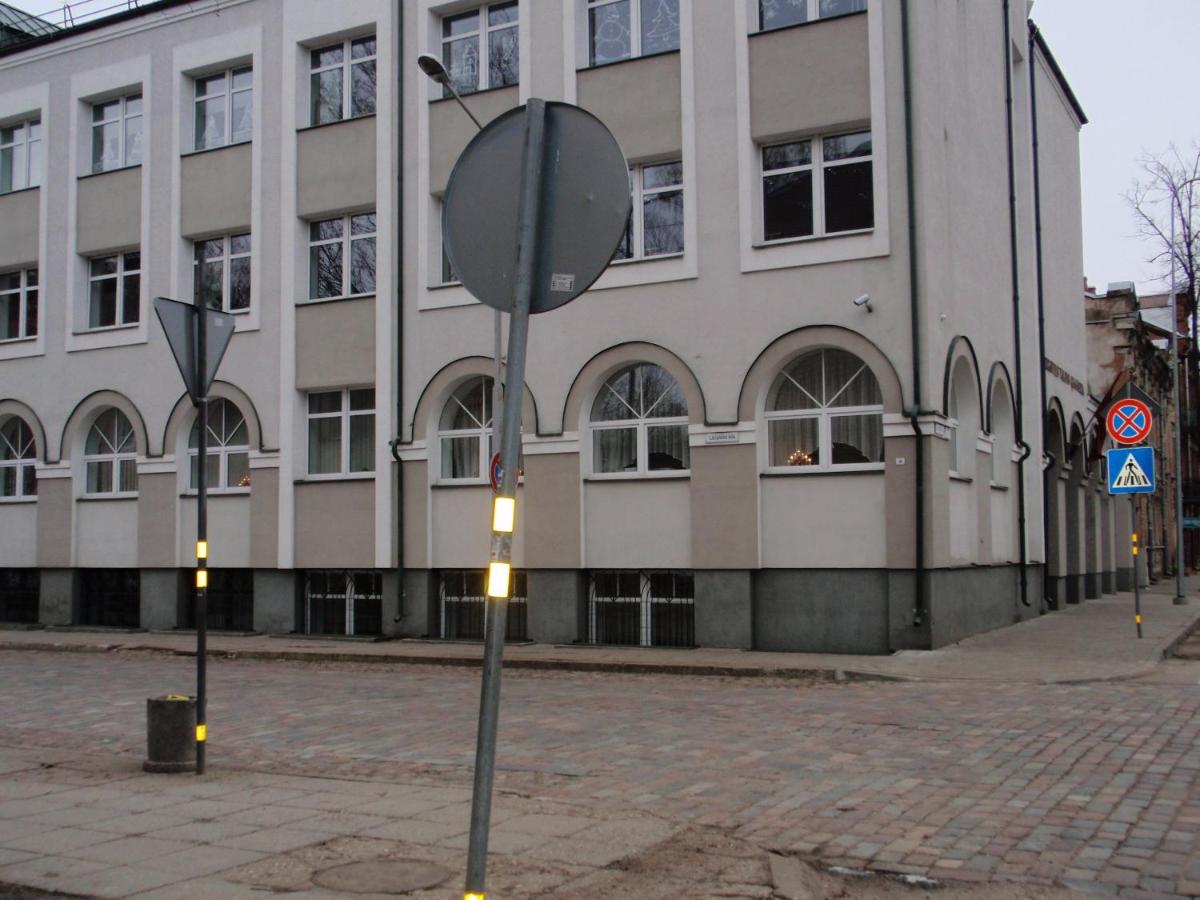 Central Cietokšņa Street Apartment - B&B