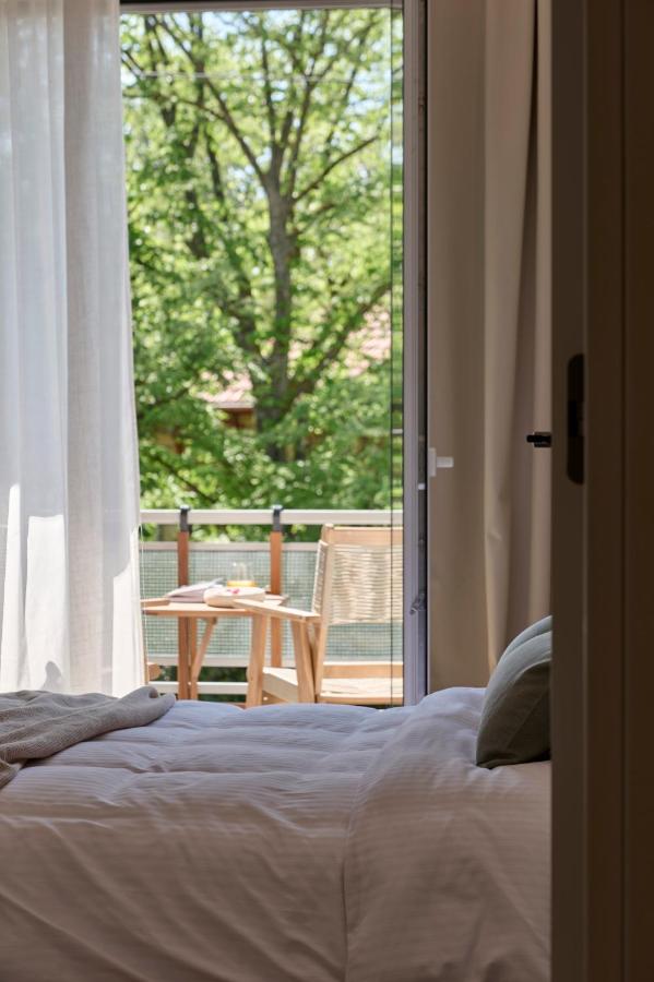 PNOE - Luxury Living Kifisia - B&B Atene