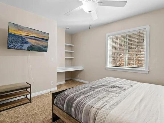 Paramount Escape Big Bear-Close to All -Tesla Universal EV- Foos Ball - B&B Big Bear Lake