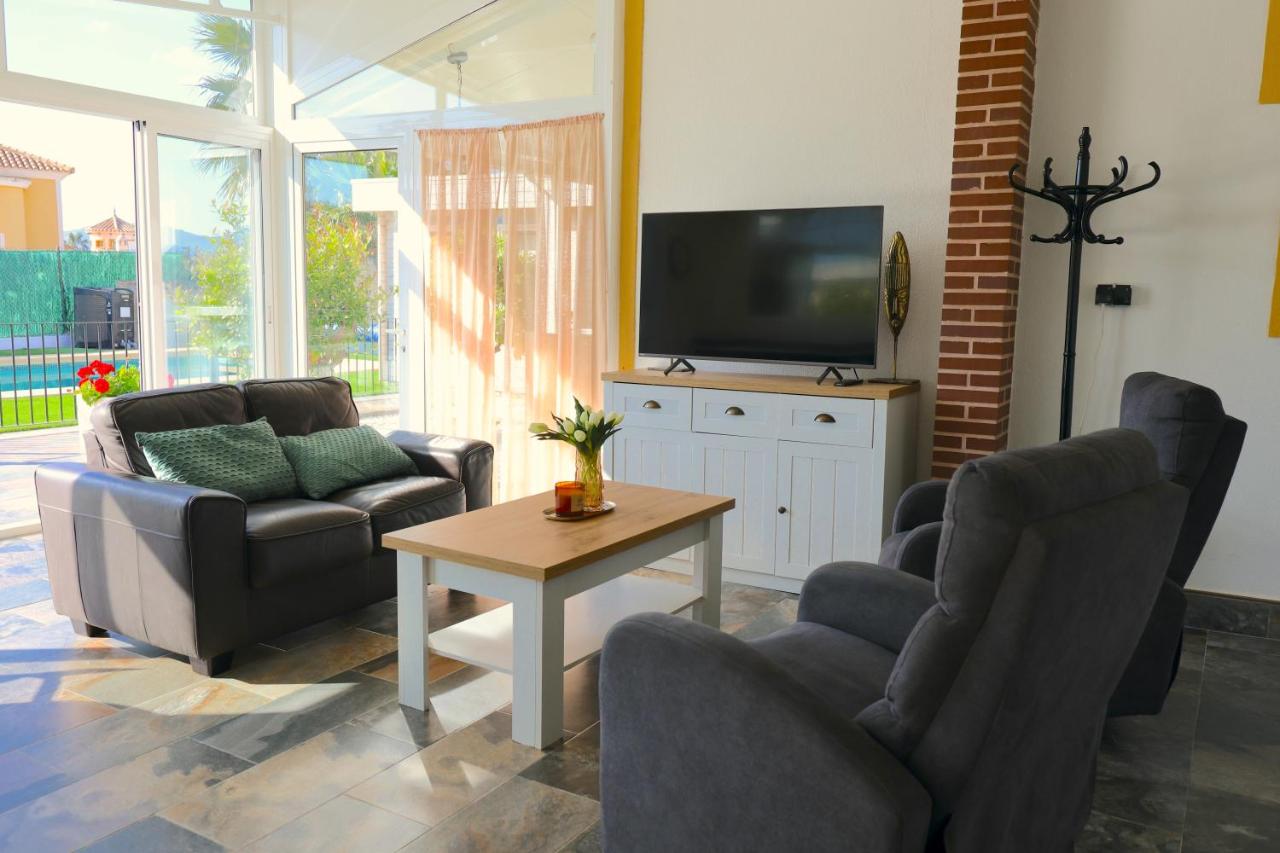 Villa La Familia de luxe - Chambres d'hôtes Viña de Raja