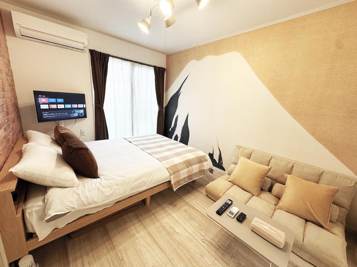 Mt Fuji-themed room Drugstore right in front 202 - Chambres d'hôtes Tokyo