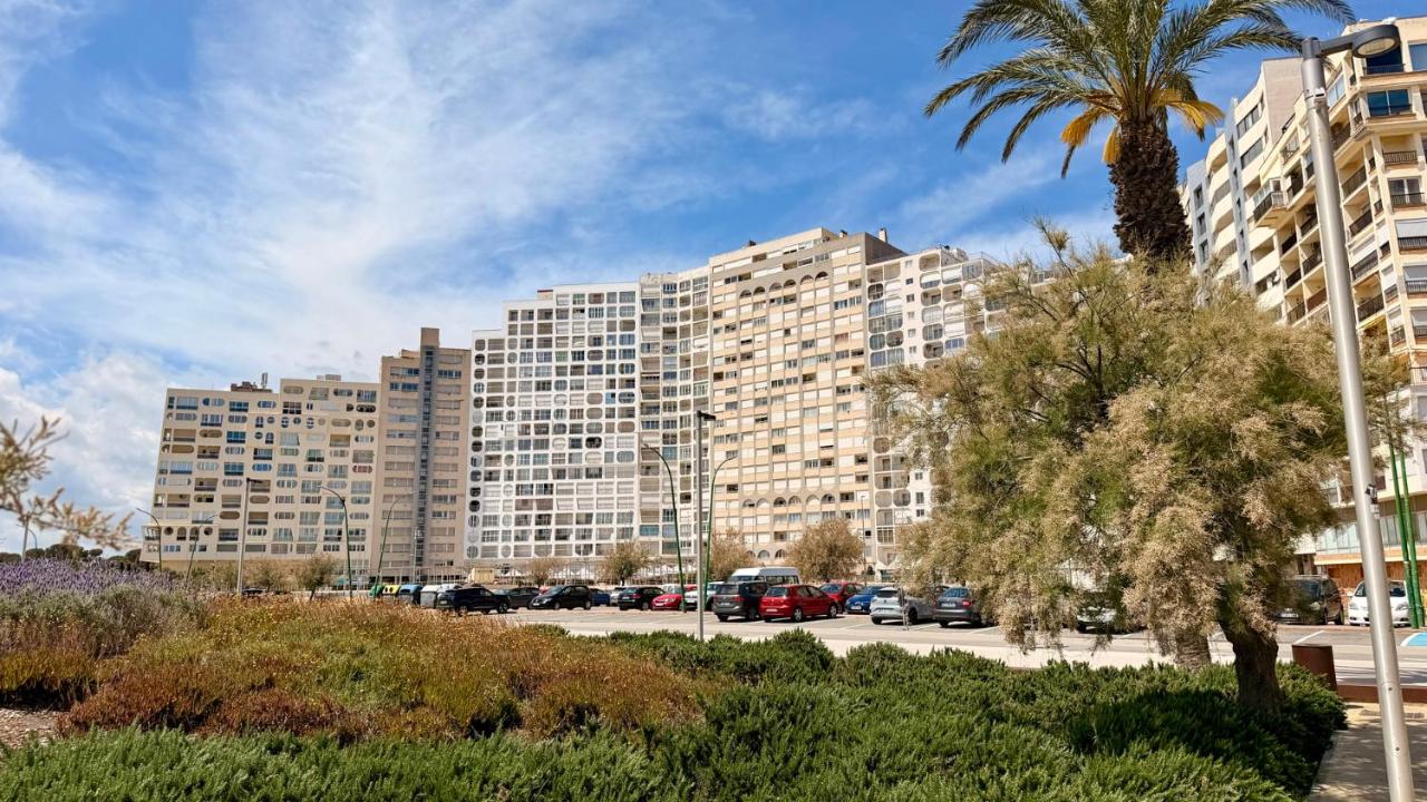 Brisa Marina Apartamento - B&B Empuriabrava