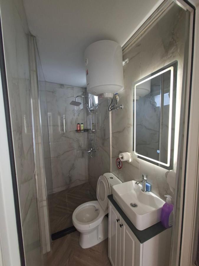 Arel Guest Room - Bed and Breakfast Prizren