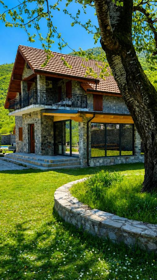 Kulla e Andrrave - Chambres d'hôtes Ducaj