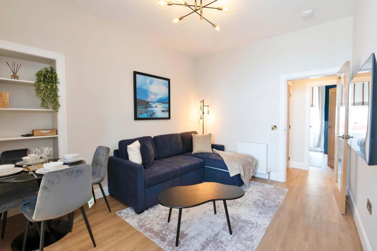 Stylish Apt Near Golf Beach Wi-Fi & Free Parking - Chambres d'hôtes Cockenzie