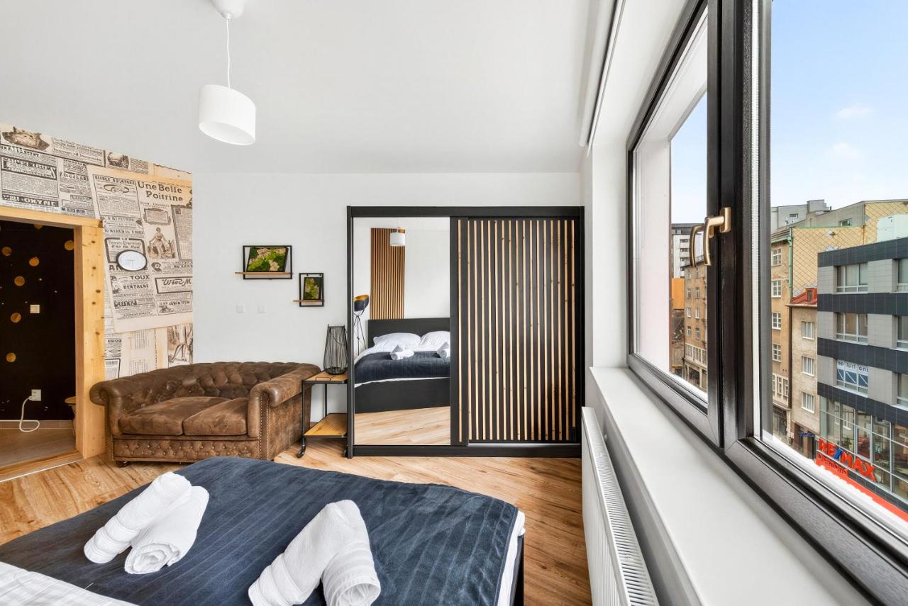 Central Design Apartments - Three To Choose - B&B Bratislava