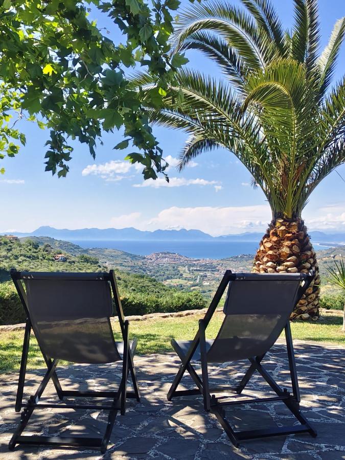 Casa Vacanza Villa Aurora - B&B Laureana Cilento