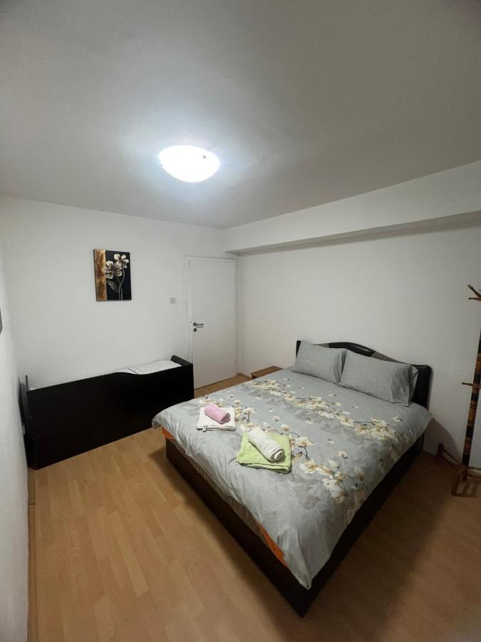 Deluxe Zimmer (2 Erwachsene & 1 Kind)