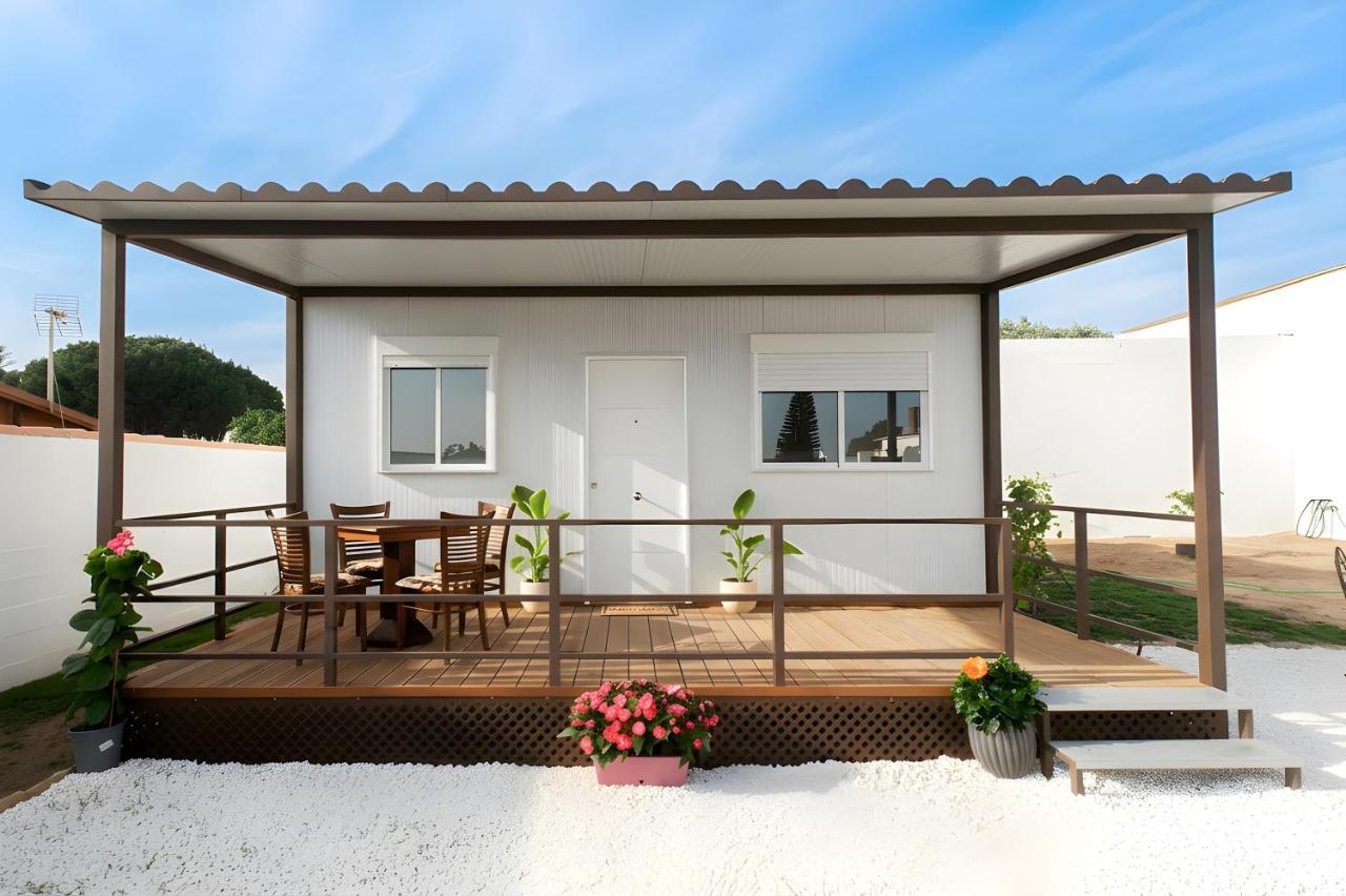Casa con jardin y piscina con horario privada WiFi y aire acondicionado - B&B Chiclana de la Frontera