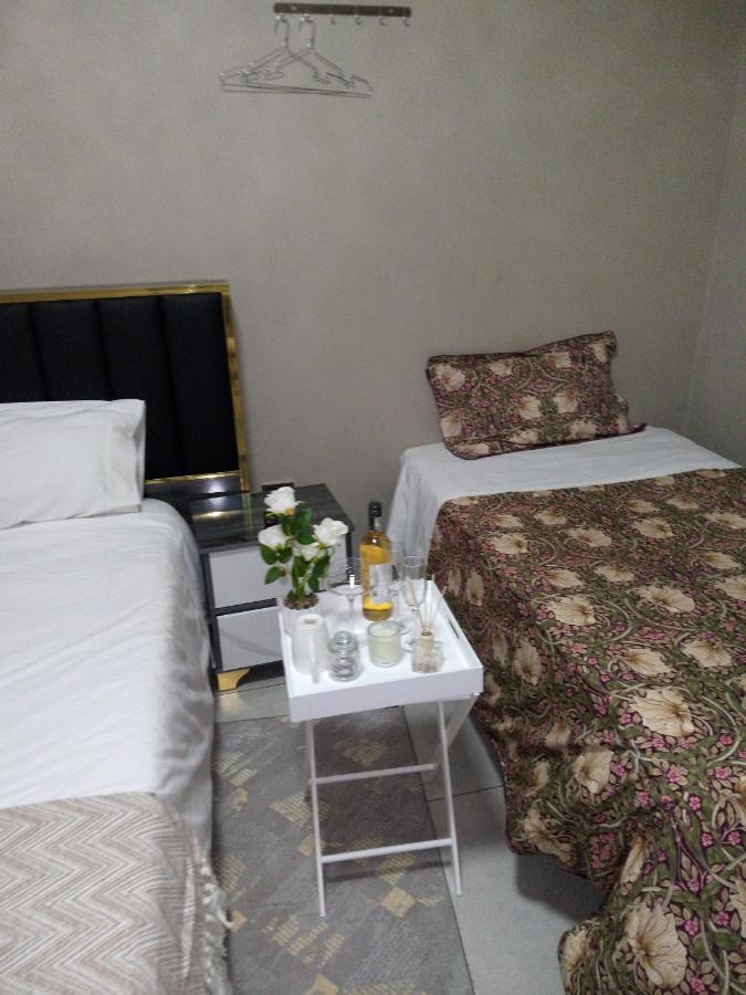 Binnu guesthouse - B&B Kempton Park