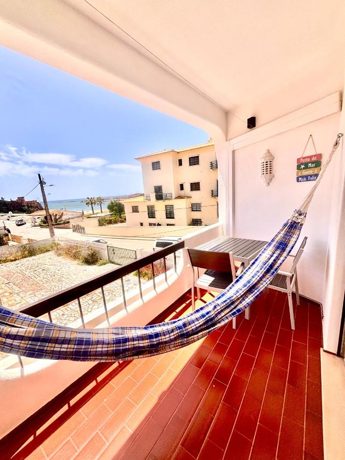 Beach Front & Castle View - Sunny Home - Chambres d'hôtes Ferragudo