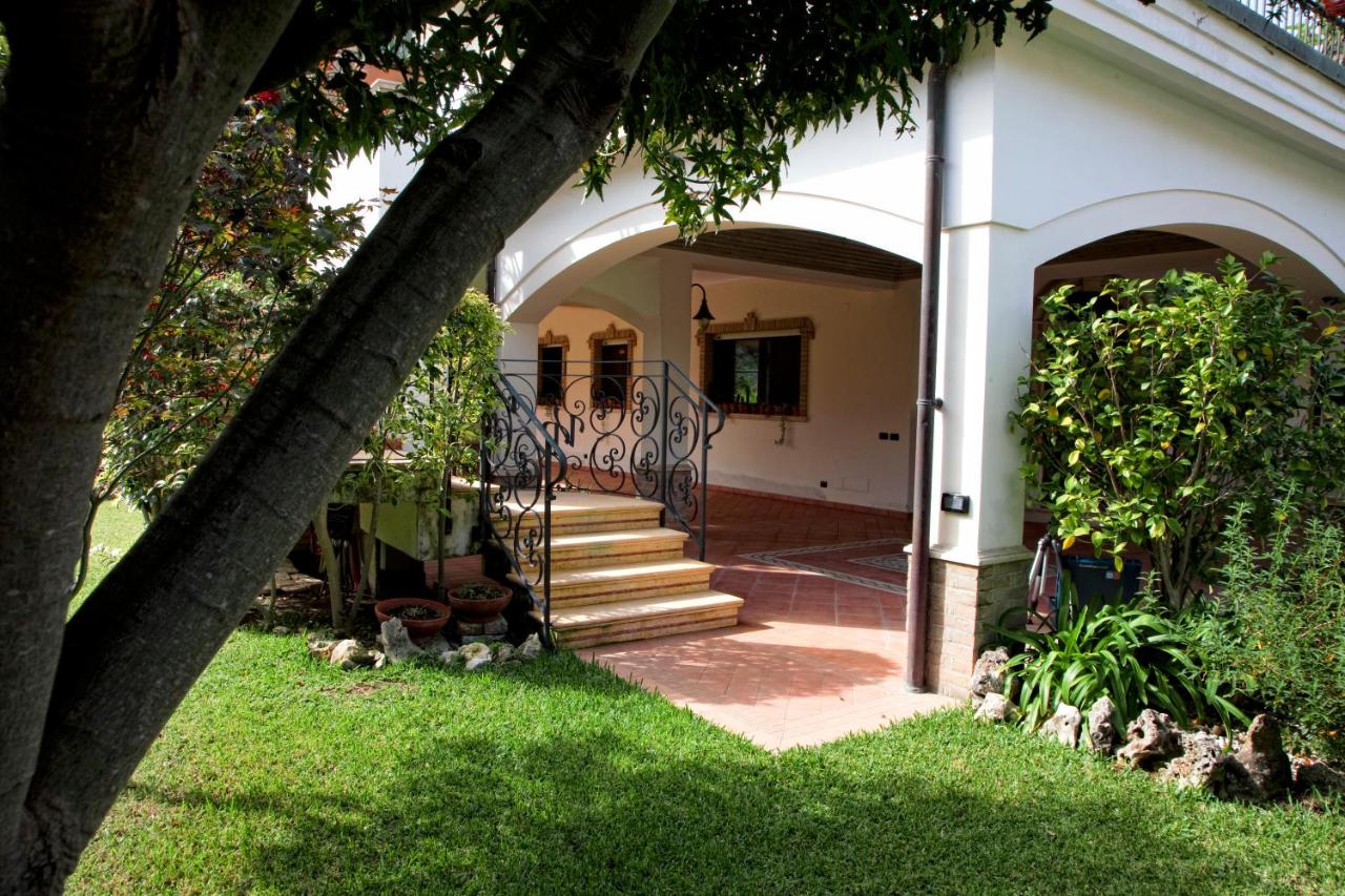 Il Veliero E I Girasoli - Bed and Breakfast Taureana