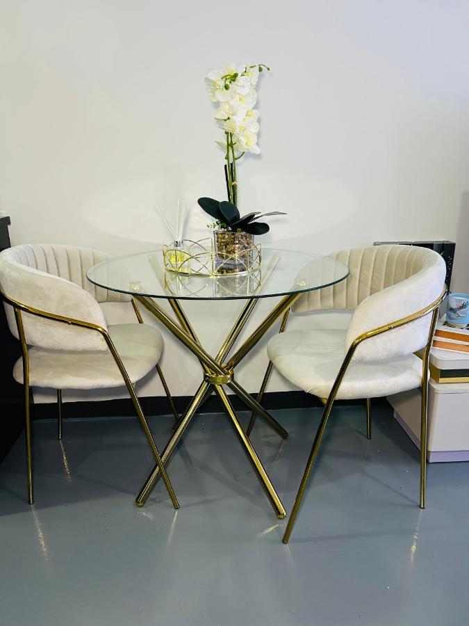 Luxurious Stays at Maboneng - Bed and Breakfast Johannesburg