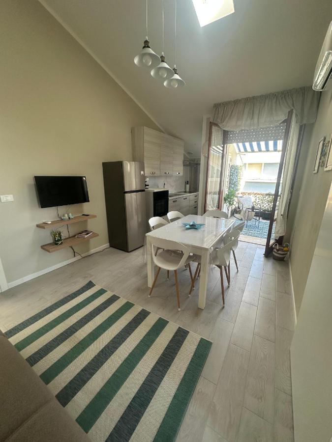 LuMaMi Summer House 150m dal mare con ombrellone incluso completamente ristrutturato - Bed and Breakfast Silvi Paese