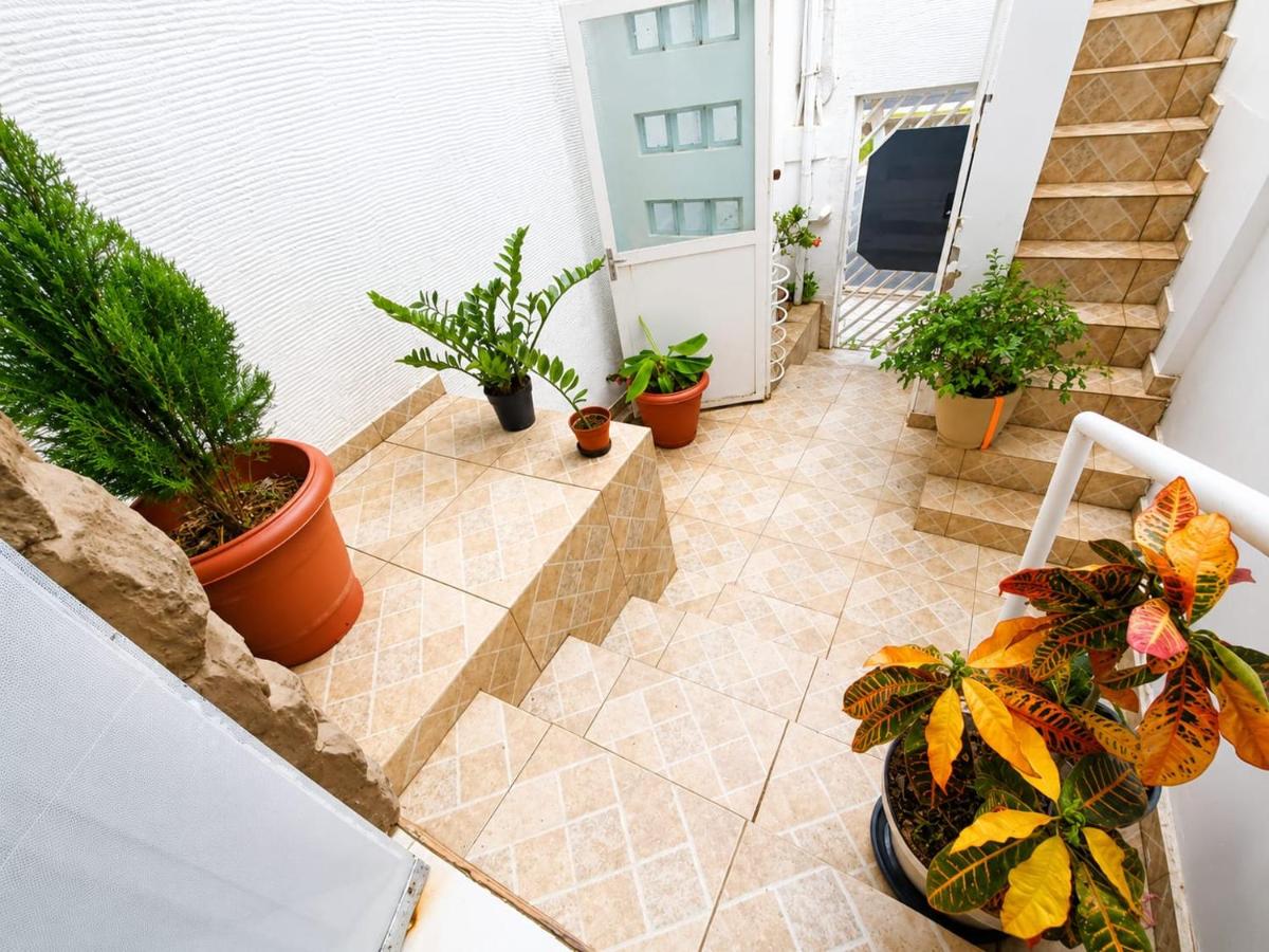 Hostel Goiabeiras com Piscina Próximo à Arena Pantanal - B&B Cuiabá