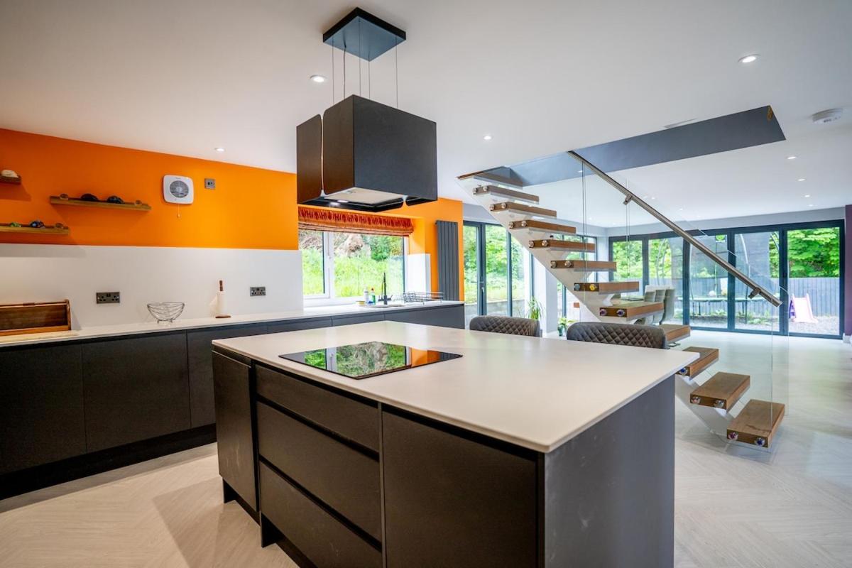 Ultra modern and stylish open plan accommodation - B&B Old Colwyn