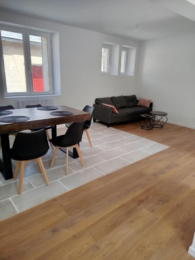 House with terrace and parking, 12 min from Chartres - B&B Saint-Aubin-des-Bois
