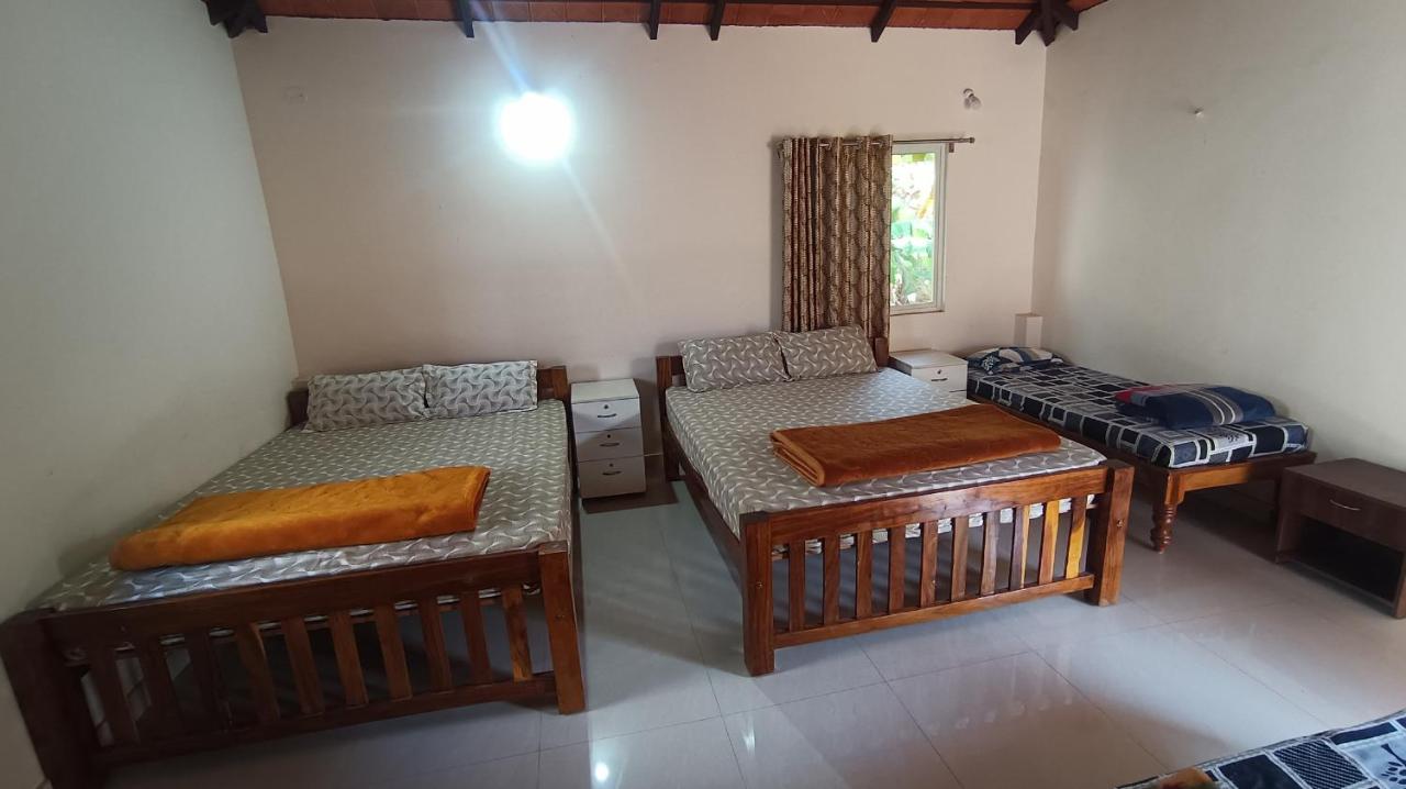 Himagiri home stay - B&B Attigundi