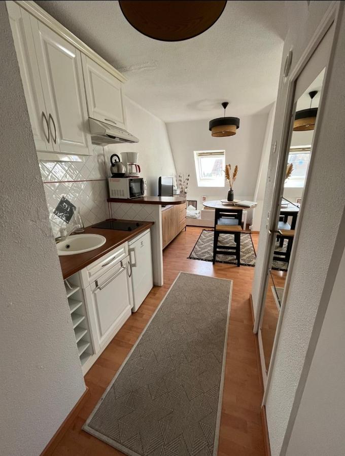 Studio comfy, accès direct plage, piscine, tennis - Chambres d'hôtes Cabourg