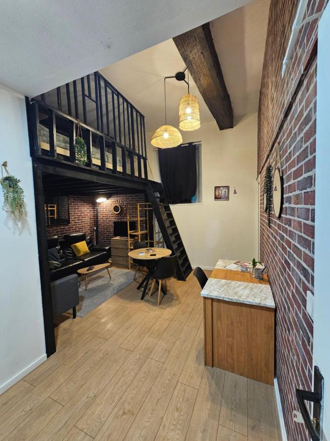 Duplex à 15 min à pieds de la gare, centre historique Montluçon - B&B Montluçon