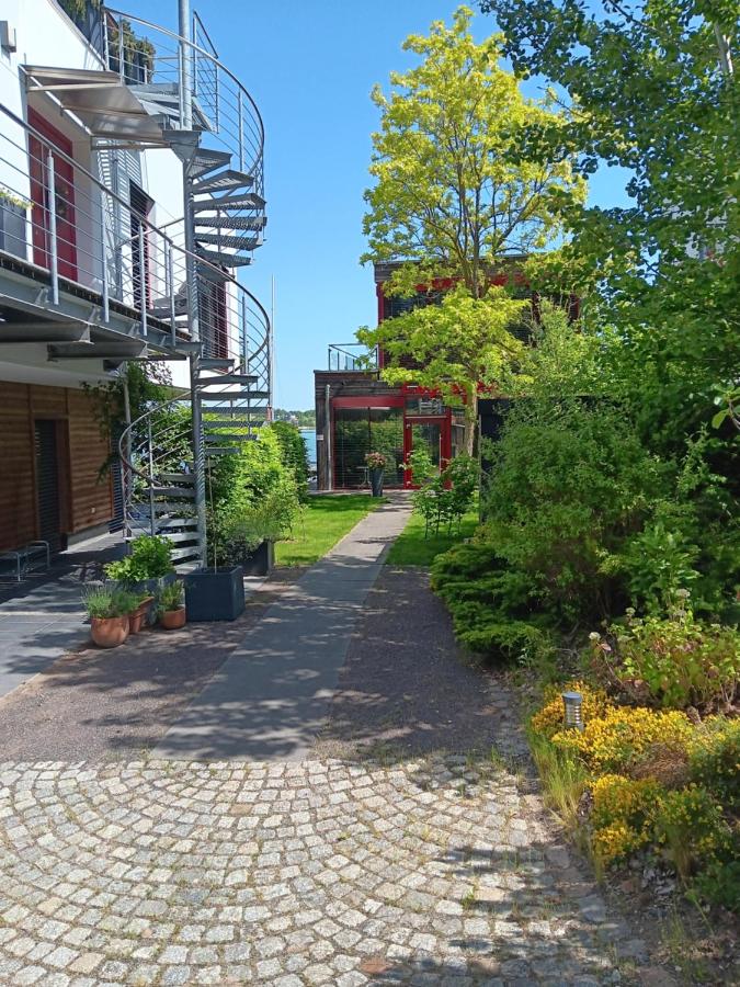 Lagrette Ferienhaus am Hainer See - B&B Neukieritzsch