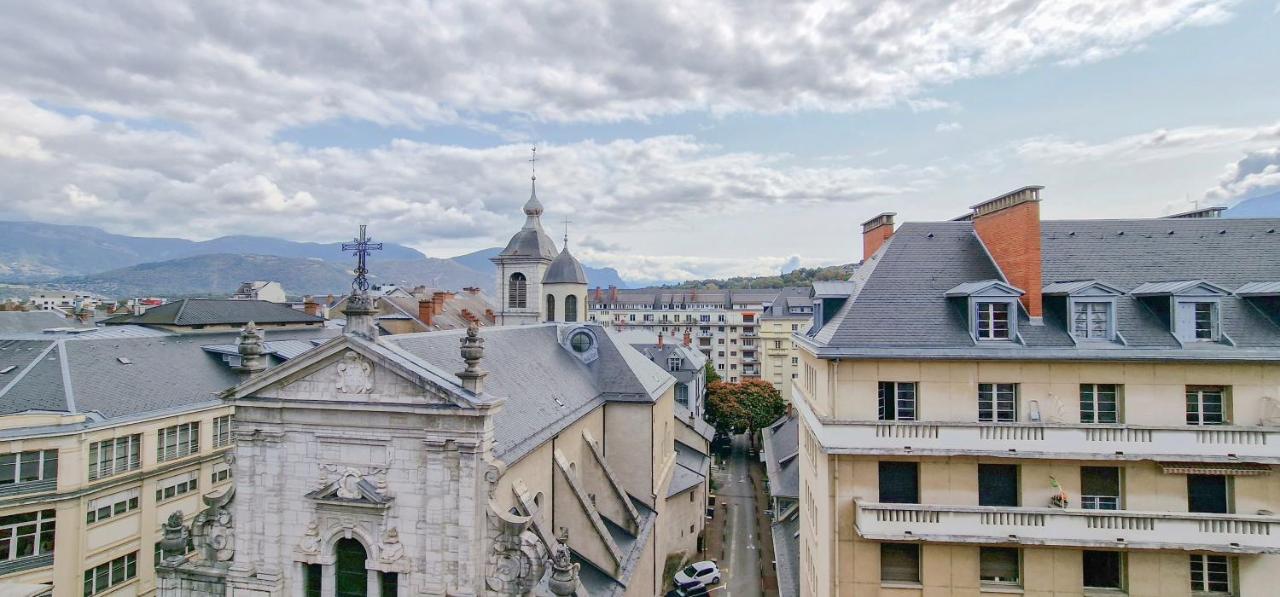 Petit nid perché au cœur de Chambéry - B&B Chambéry
