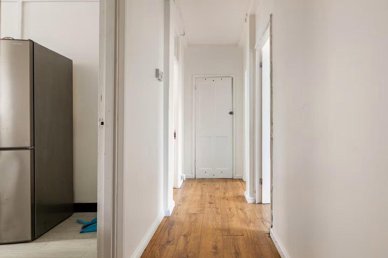 Central London 2BR APT - 6 Guests - Walk to London Bridge - for Work & Family - Chambres d'hôtes Londres