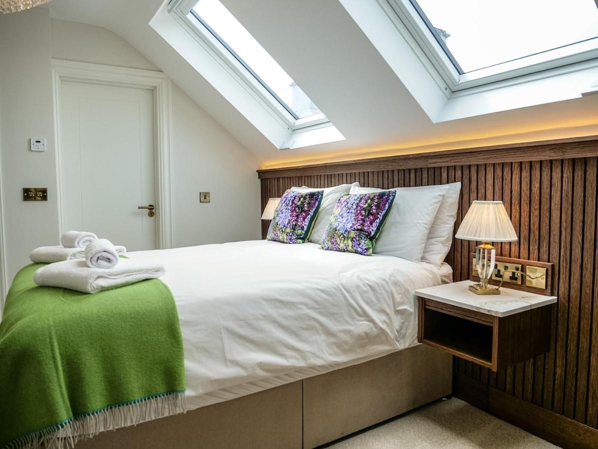 Experience Dingle at Main Street - Room 6 - Chambres d'hôtes Dingle