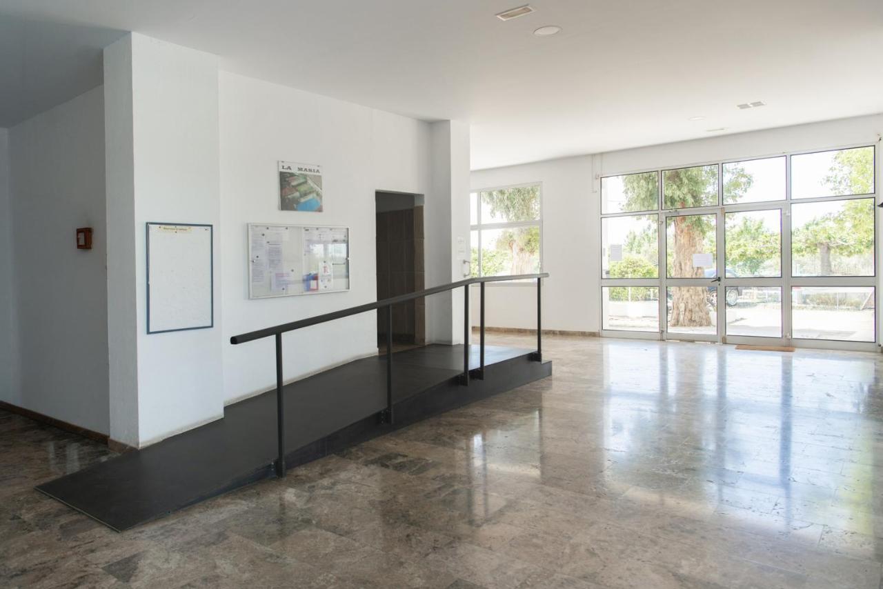 WELCS APARTAMENTO 375 EMP con piscina y parking - Chambres d'hôtes Roses