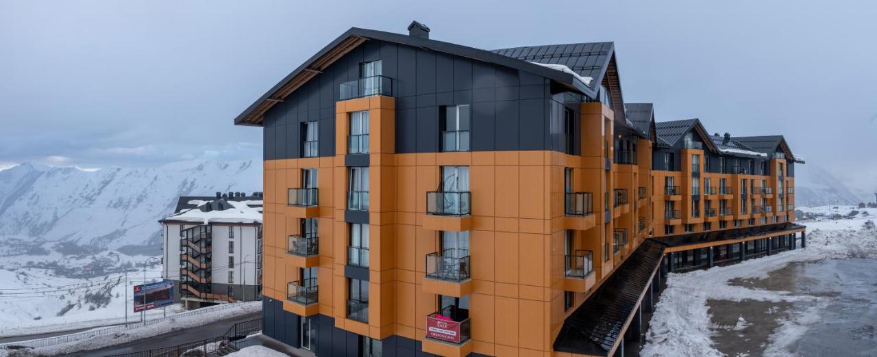 Snow wave Gudauri - Stylish Mountain View Apartments in New Gudauri - Ferienwohnung Kumlistsikhe