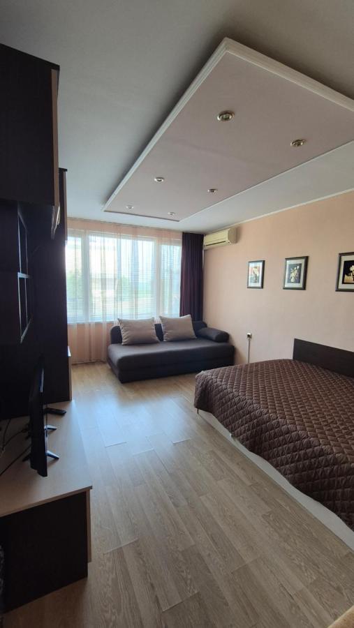 Самостоятелен апартамент на брега на морето Обзор - B&B Obzor