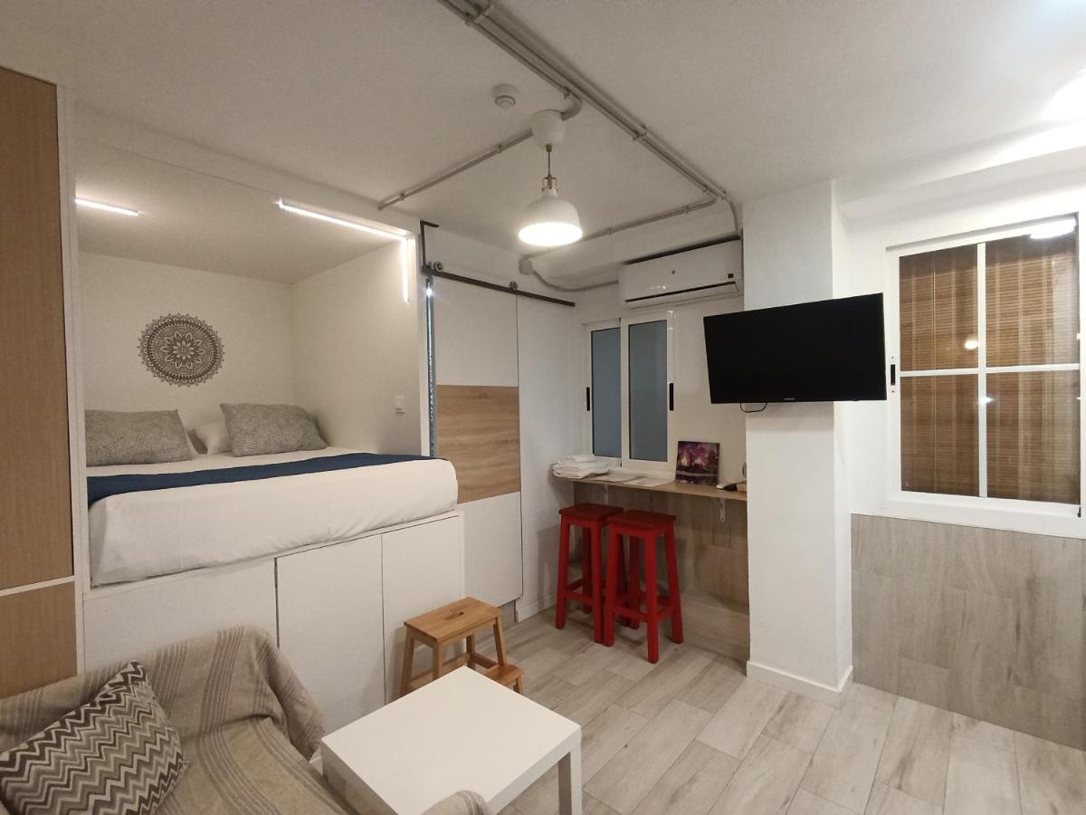 "El Rincón de Sevilla 1" A 9 min en metro del centro de Sevilla - B&B San Juan de Aznalfarache