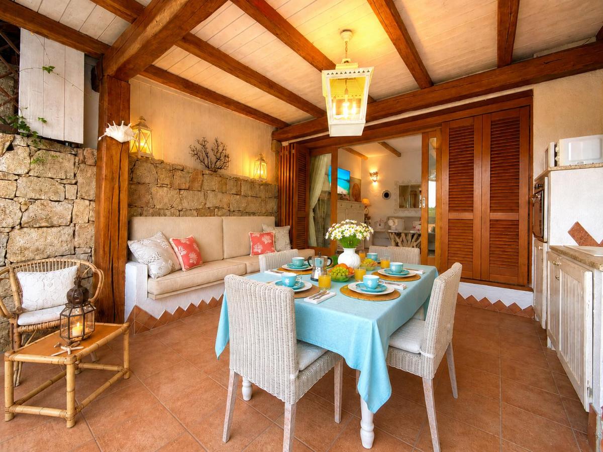 Lovely House 300 m from the Beach - B&B Baja Sardinia