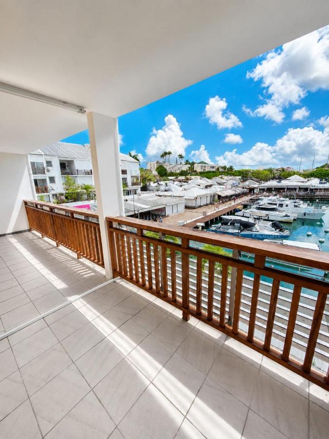 Vue imprenable sur la Marina de Bas-du-Fort - B&B Le Gosier