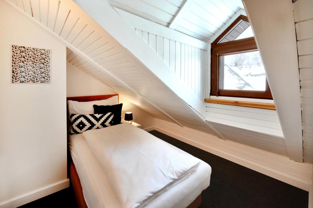 One-Bedroom Apartment (3 Adults)