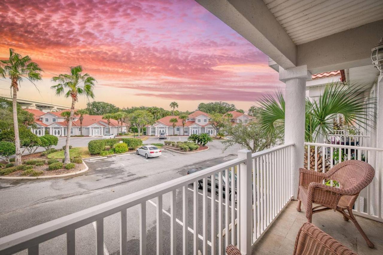 Steps to European Village, Trails & Pool Access - Bed and Breakfast Palm Coast
