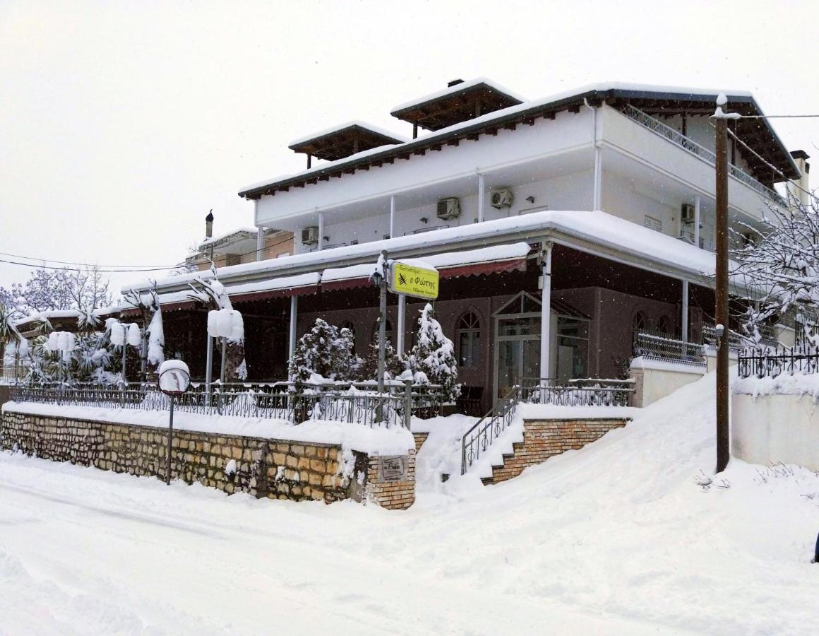 O Fotis Studios & Apartments - Bed and Breakfast