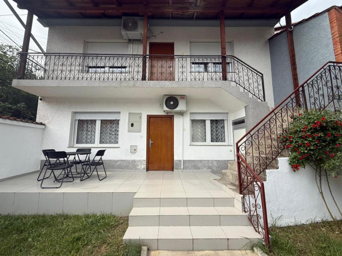 Lissa Apartment - Ferienwohnung Prizren