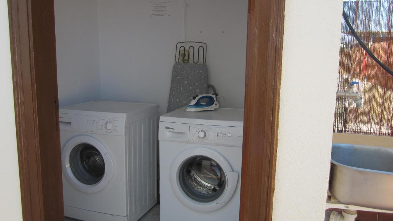 Apartamentos Mas Julià - B&B Sant Pere Pescador