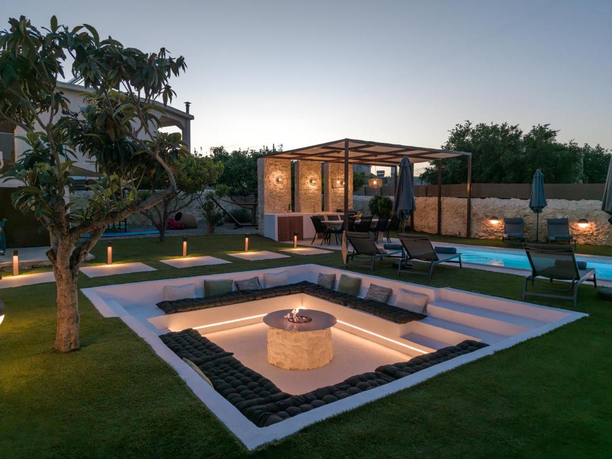 Villa Lithi Luxury Villa with Pool & Ping Pong - Ferienwohnung Érfoi