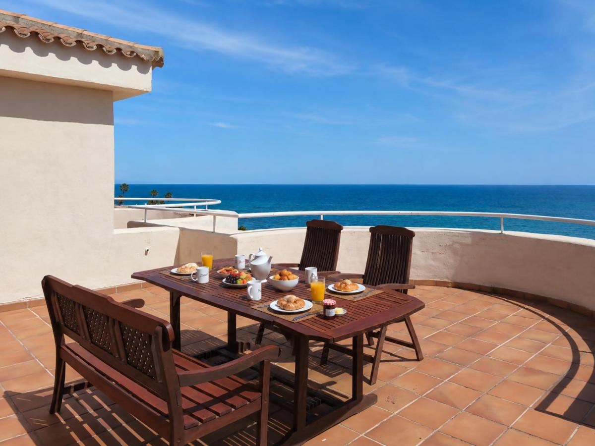 Bermuda Beachfront Living by Lica Homes - B&B Estepona