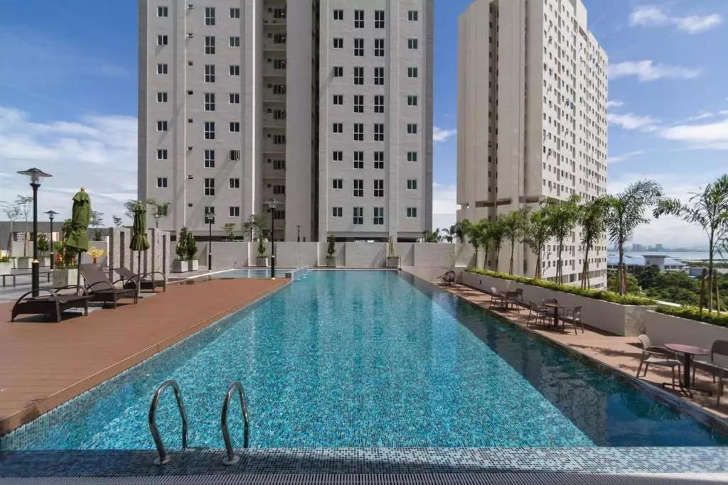 MooMoo Modern Cozy Suite with 500MbpsWiFi&Pool&Gym - B&B George Town