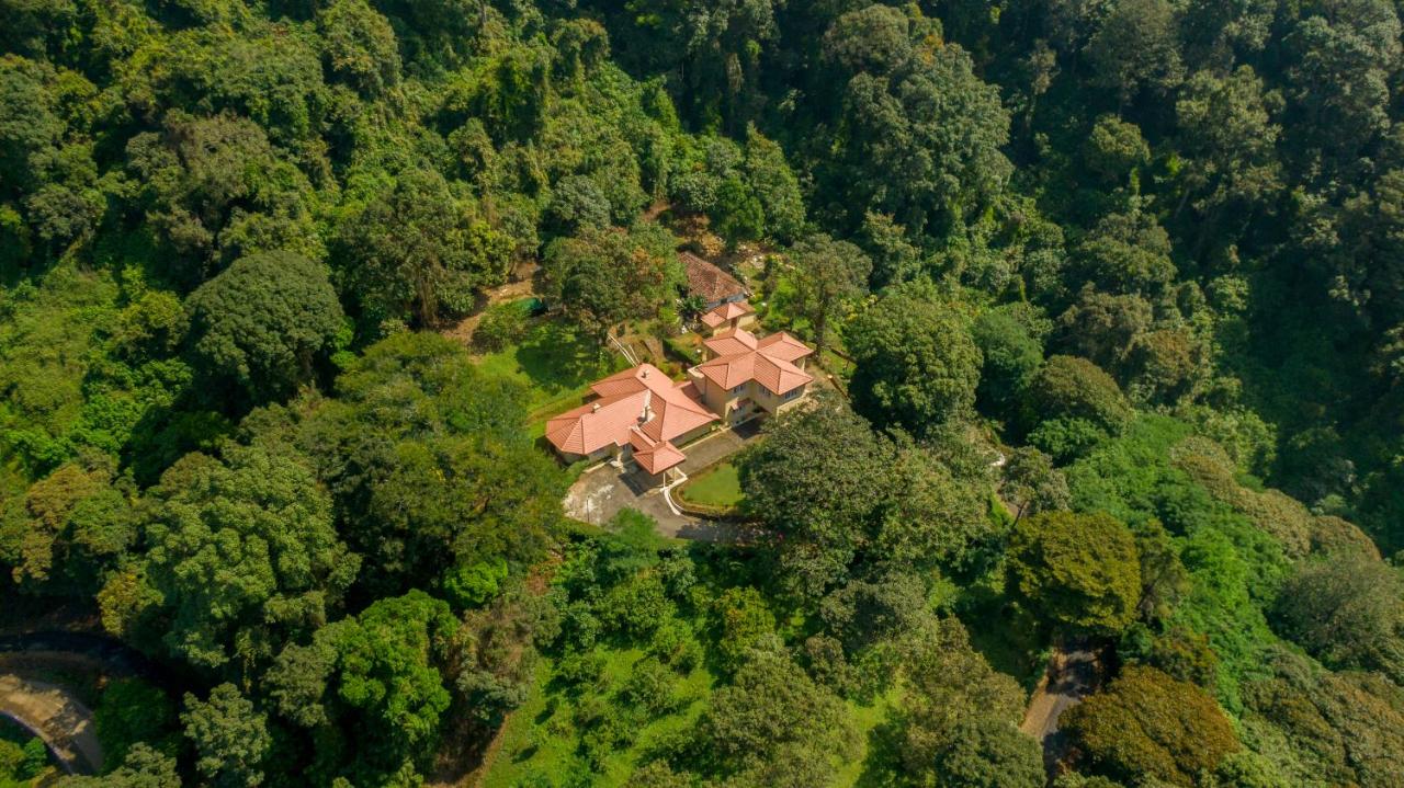 Sinna Dorai's Moulmein House - B&B Valparai