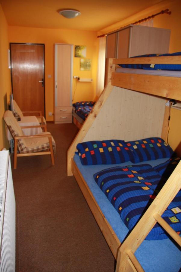 Chambre Triple avec Salle de Bains Privative